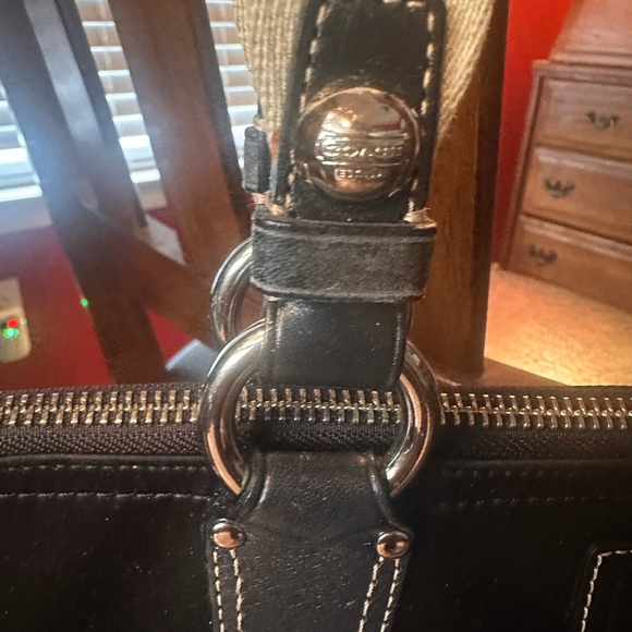 Coach Black and Tan Tote Bag - Picture 3 of 15